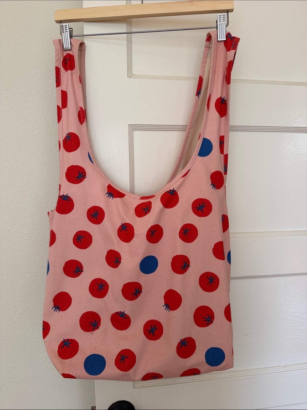 Pink Tomato Print Shoulder Tote